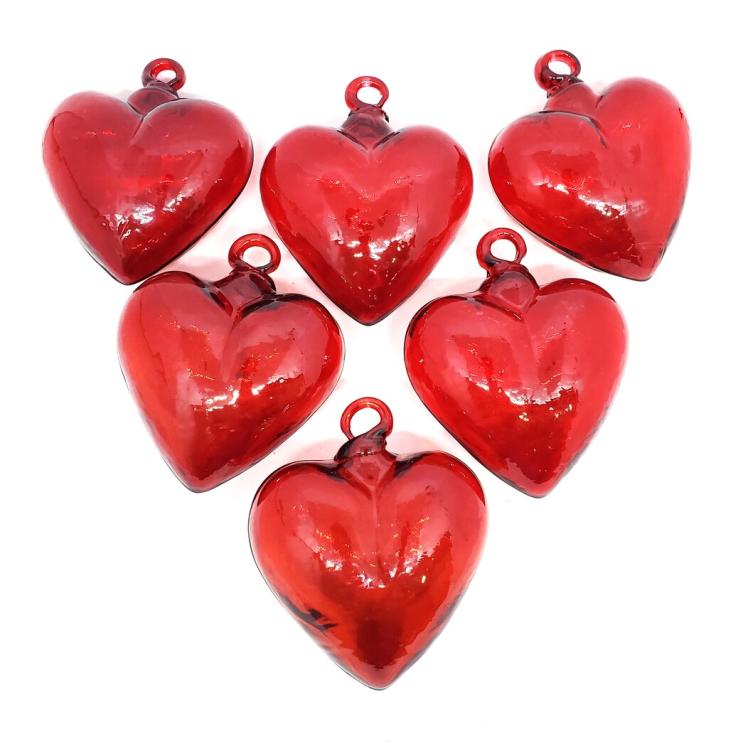 Sale Items / Red 3.5 inch Medium Hanging Glass Hearts  / These beautiful hanging hearts will be a great gift for your loved one.